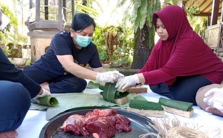 Pemkab Banyuwangi Imbau Warga Tidak Gunakan Kantong Plastik untuk Bungkus Daging Kurban