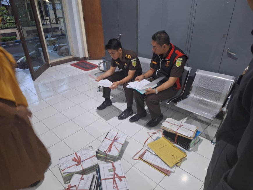 Kejari Bondowoso Naikkan Eskalasi Kasus Hibah, Dua Lokasi Langsung Digeledah Penyidik