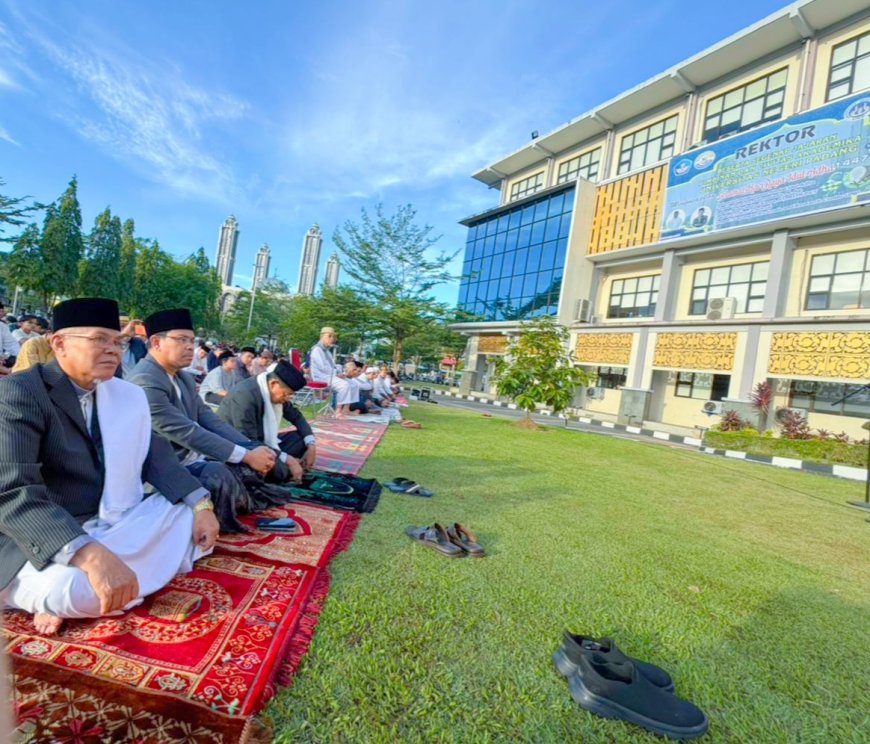 Universitas Negeri Padang Gelar Sholat Idul Adha 1447 H, Jamaah Diajak Perkuat Nilai Keimanan