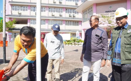 FEB UNP Tanam 75 Pohon, Perkuat Komitmen Wujudkan Kampus Hijau Berkelanjutan