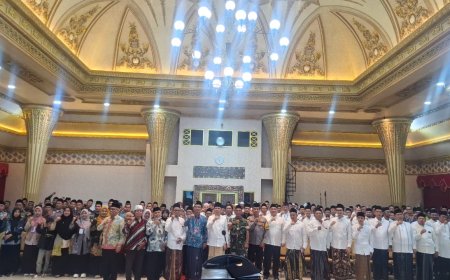 Kukuhkan Forum Pesantren dan Guru Ngaji, Gus Fawait Tegaskan Pesantren Benteng Akhlak dan Mitra Pembangunan Jember