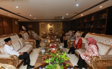 Kunjungan Kerja ke Kementerian Sosial, Bupati Ipuk Laporkan Progres Sekolah Rakyat dan Digitalisasi Perlinsos