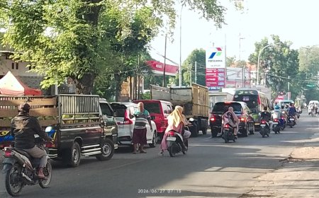 Antrean BBM Mengular di Bangkalan, Pengawas SPBU Ungkap Penyebab Sebenarnya kepada Masyarakat