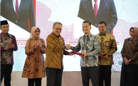 Gantikan Muhammad Mufid,Jabatan Kepala Jember Diisi Aris Budiman, Perkuat Sinergi Pengembangan Sektor Jasa Keuangan Daerah