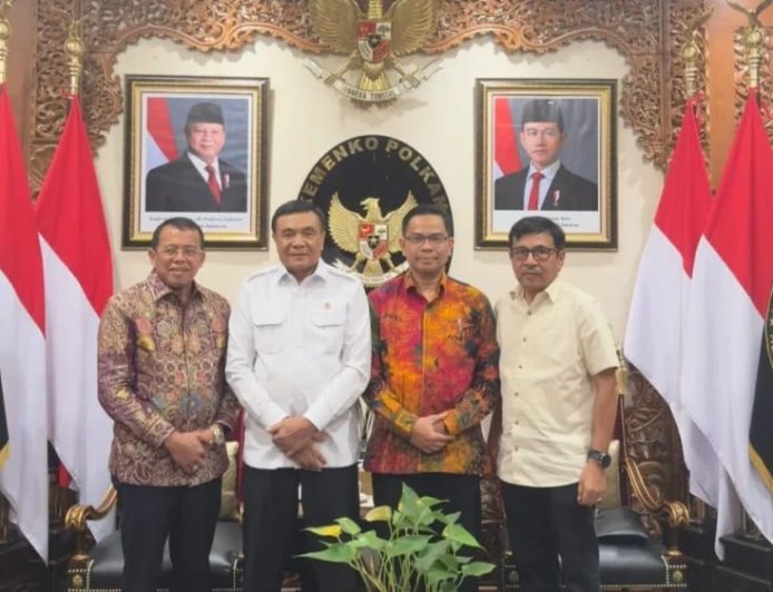 Temui Rektor Universitas Negeri Padang, Menko Polkam Dukung Relokasi Lapangan Tembak