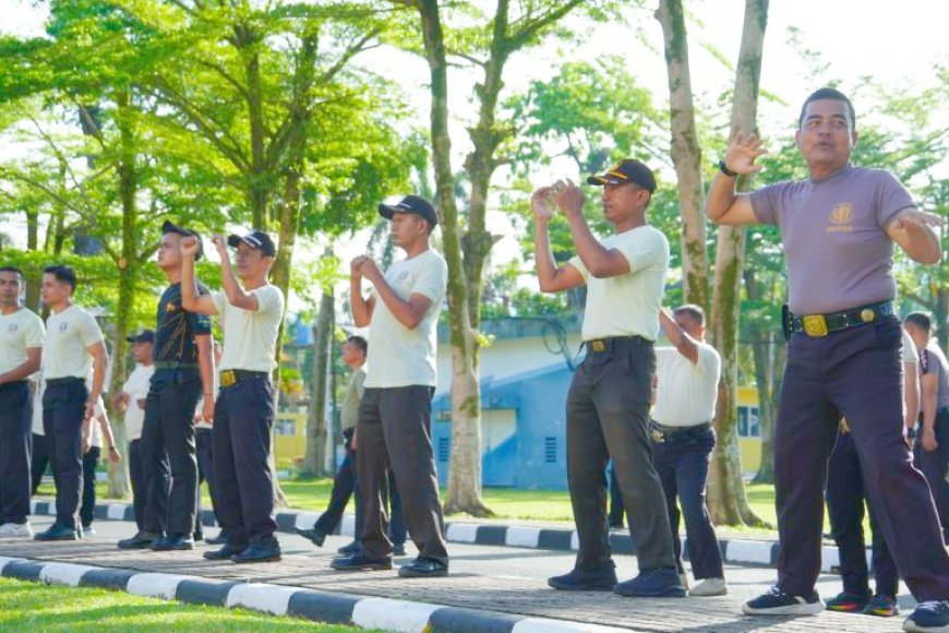 Satpam UNP Kompak Ikut Senam Jumat, Kebugaran Jadi Modal Jaga Keamanan Kampus