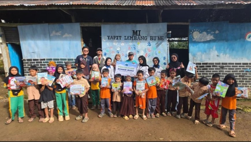 Potret Senyum Anak-Anak Pedalaman Mendapat Ribuan Buku Baru dari PNM