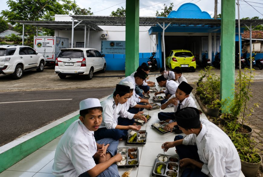 MTs Nurul Ichlas: Menu MBG Variatif, Siswa Antusias Menanti Jam Makan