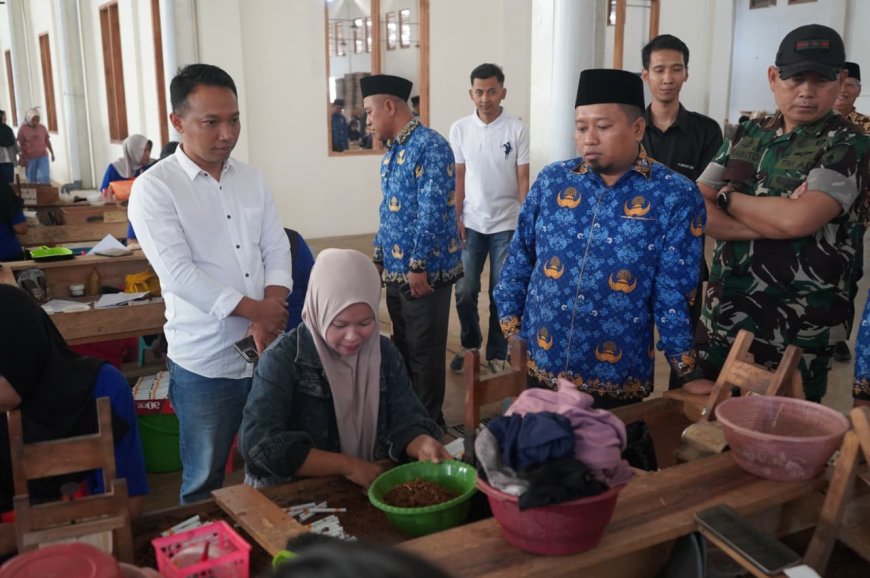 Pemkab Bondowoso Cairkan BLT Cukai, Wabup Tegaskan Tanpa Potongan Bantuan