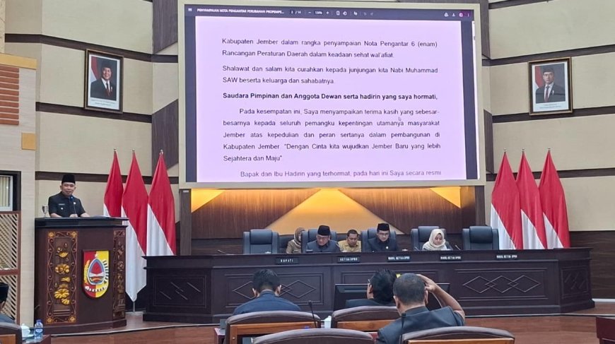 Rapat Paripurna DPRD Jember, Gus Fawait: Sinergi Pemerintah Jadi Kunci Penguatan Ekonomi Daerah