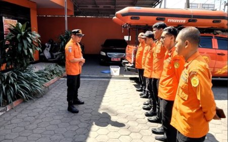 Seorang Pemancing Dilaporkan Hilang Terseret Ombak di Tenggara Pantai Pulau Merah, Tim SAR Banyuwangi Lakukan Pencarian
