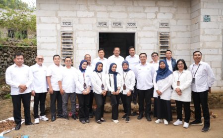 Danantara Dukung Penguatan Ekonomi Kerakyatan, Tinjau Langsung Pemberdayaan Nasabah PNM di Mojokerto