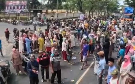Puluhan Warga Pasuruan Desak Marinir Evaluasi Latihan Demi Jaminan Keselamatan Permukiman Warga Sekitar