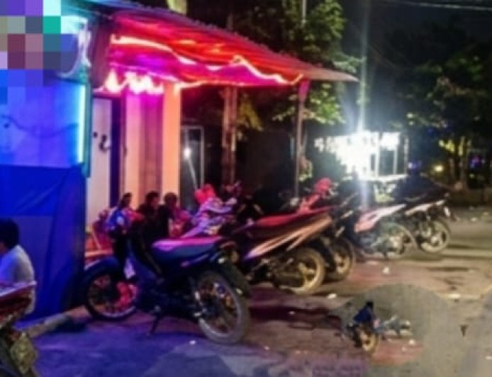 Warga Resah, Desak Penertiban Warkop Karaoke dan Miras Ilegal di Bekas Tol HK Jabon Sidoarjo