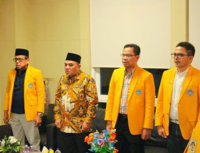 Rektor UNP Hadiri Pelantikan ILUNI Jambi, Dorong Alumni Perkuat Kemajuan Almamater