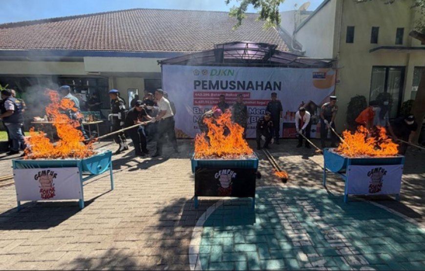 Kantor Bea Cukai Banyuwangi Musnahkan Hasil Penindakan Rokok dan Miras Ilegal Senilai Rp1,25 Miliar