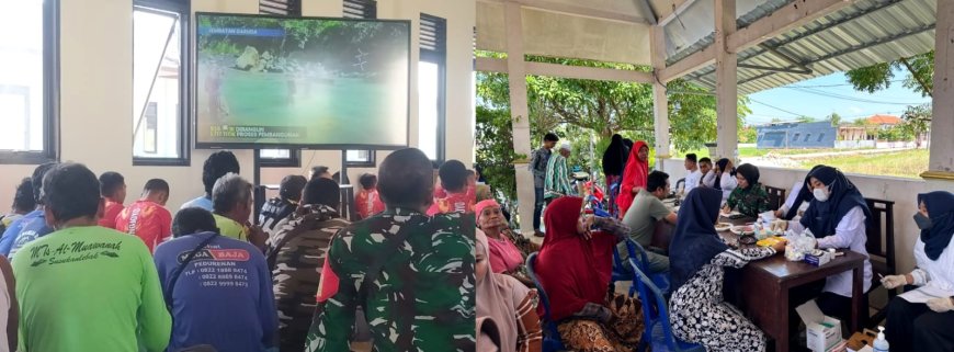 Nobar dan Baksos Yonif 837, Perkuat Kemanunggalan TNI Bersama Rakyat