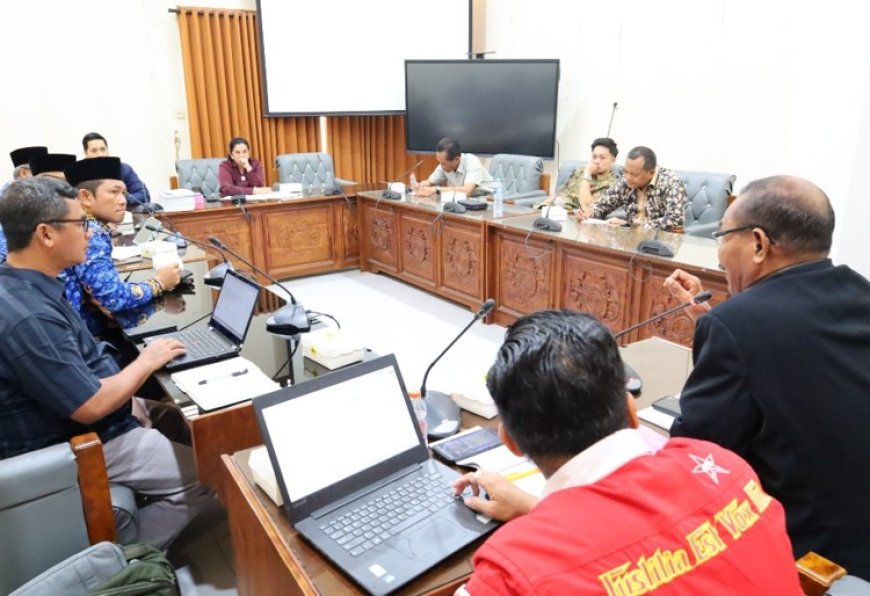 Komisi I DPRD Banyuwangi Minta Pembentukan Kelompok Tani Hutan Desa Kluncing, Licin Dimusyawarahkan Kembali