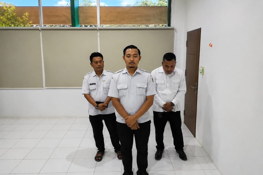 Perekam Video Viral MBG MTsN 4 Ternyata Sopir Asisten I Pemkab Bondososo, Pelaku Disanksi Dibebas Tugaskan