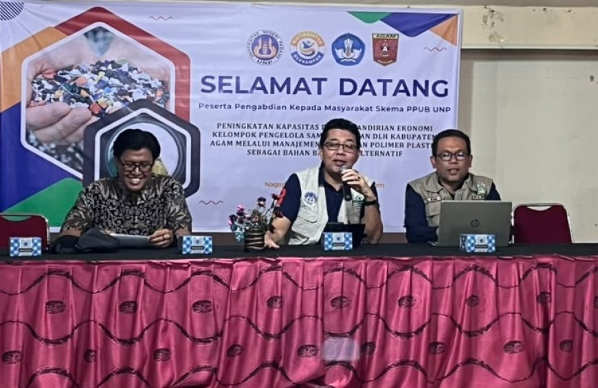 UNP Dampingi Warga Agam Ubah Sampah Plastik Menjadi Bahan Baku BBM Alternatif Bernilai